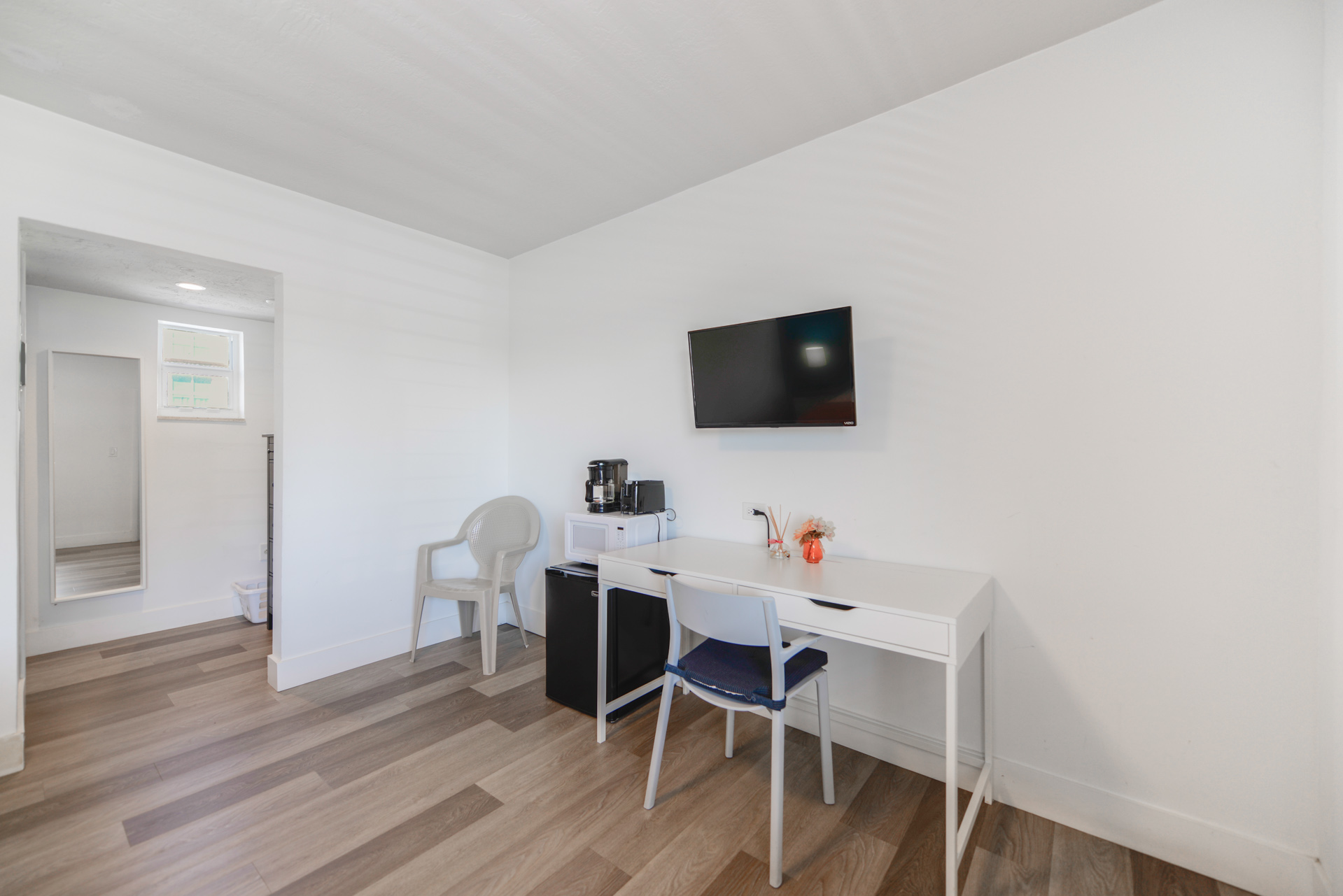 RE The Mariner Hotel, apt